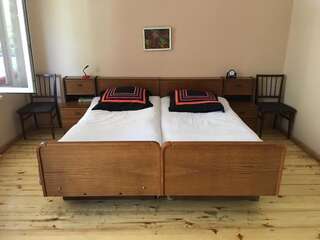 Гостевой дом Guesthouse AISI in Lagodekhi Лагодехи Просторный двухместный номер с 2 отдельными кроватями-6
